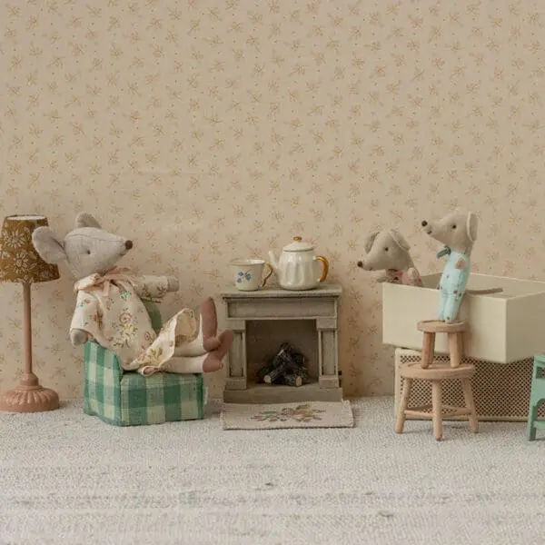 Maileg - Fireplace - Mouse - Off White