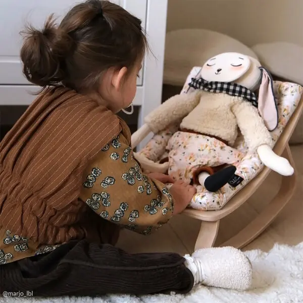 Charlie Crane - LEVO DOLL - Elisabeth