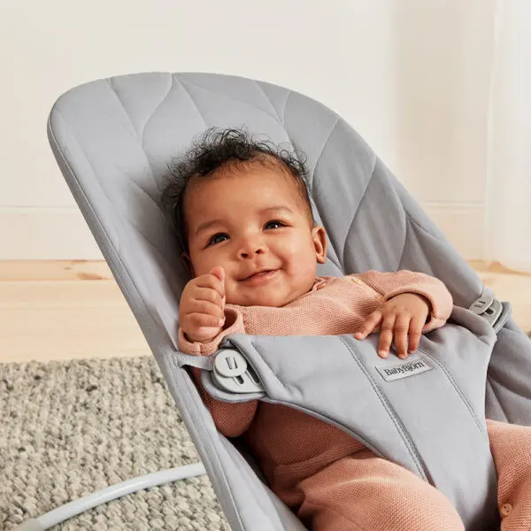BabyBjörn - Baby Bouncer Bliss - Woven - Petal Quilt - Light Grey