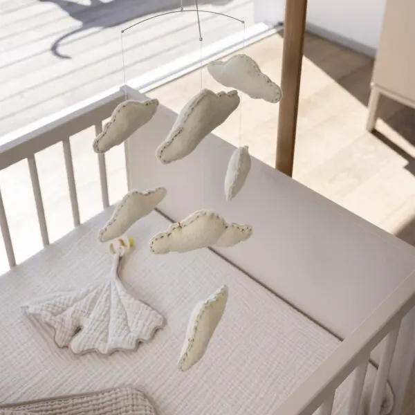 Quax - Mobile - Clouds