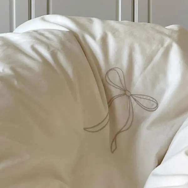 We Are Bitte - Baby Bedding - Bow