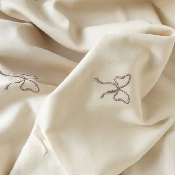 KAS Kopenhagen - Bow Embroidered Bedding Junior - Cream
