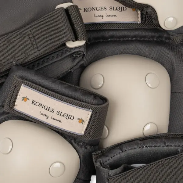 Konges Sløjd - Kids Protective Gear Set - Kalamata Green