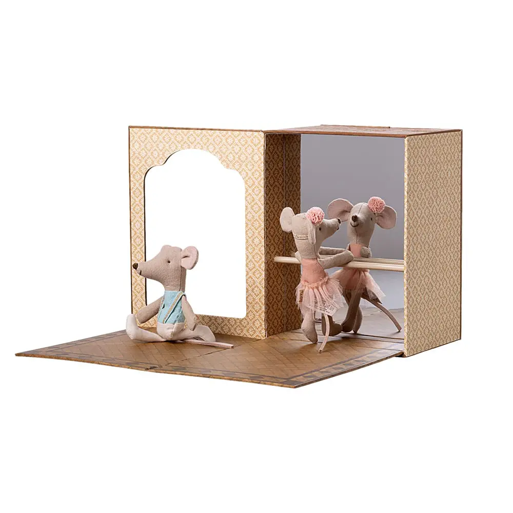 Maileg - Ballet Mouse in Dance Studio - Multi
