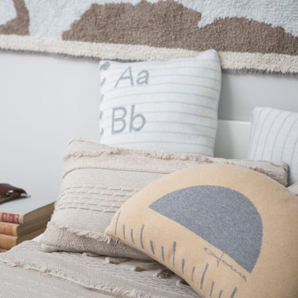 Lorena Canals – Knitted Cushion – Notebook – 30 x 45 cm