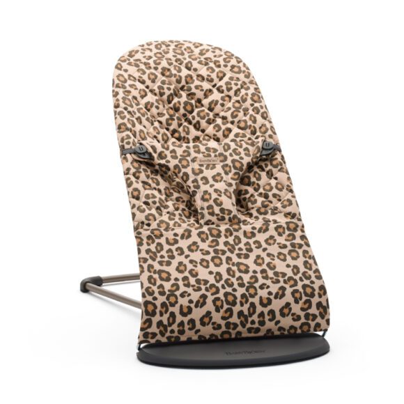 BabyBjörn –  Babywippe Bliss – Klassische Steppung – Beige/Leopard
