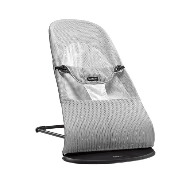 BabyBjörn –  Babywippe Soft – Schwarzer Rahmen – Netzstoff – Silber/Weiß