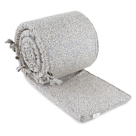 Konges Sløjd – Bed Bumper – Blue Blossom Mist
