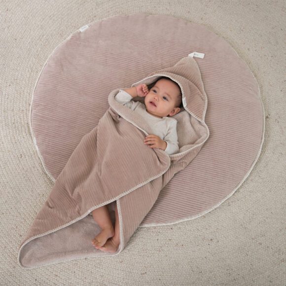 Koeka – Playpen Mat Round Vik – Sand/Grey Pink – 90 cm