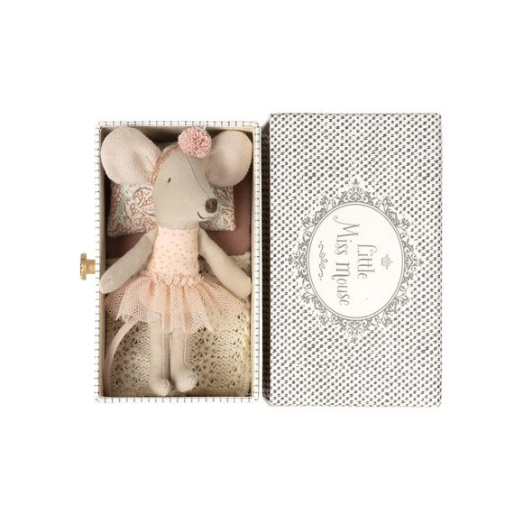 Maileg – Little Sister – Dance Mouse in Daybed