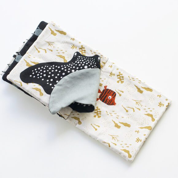 Wee Gallery – Baby Book – Peek-a-Boo – Ocean