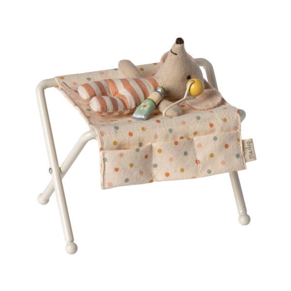 Maileg - Nursery Table - Baby Mouse - Off White