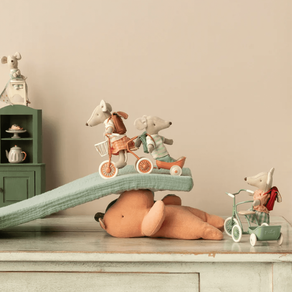 Maileg - Big Brother - Tricycle mouse with bag
