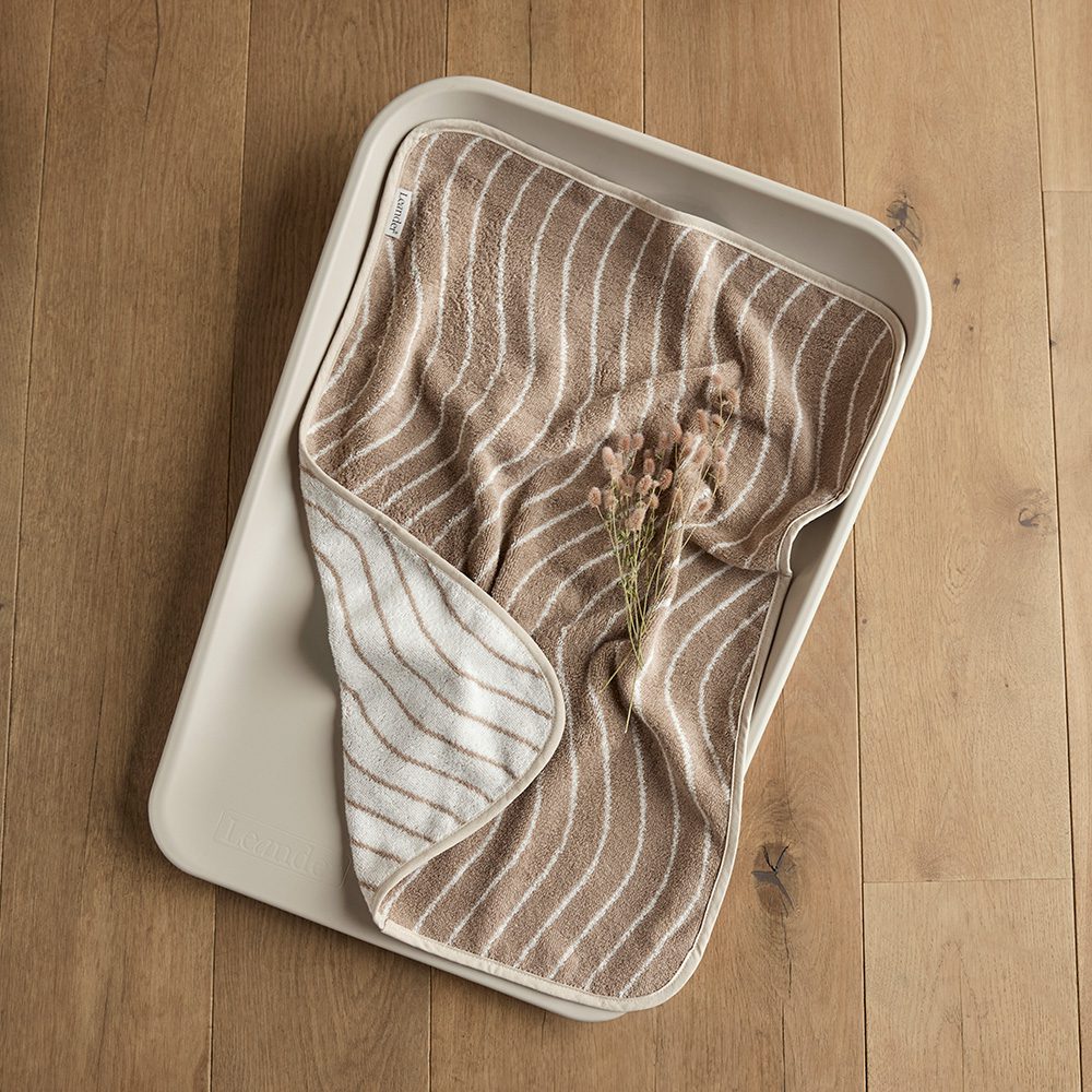 Leander - Matty™ - Topper for Changing Mat - Woodland - Cappuccino