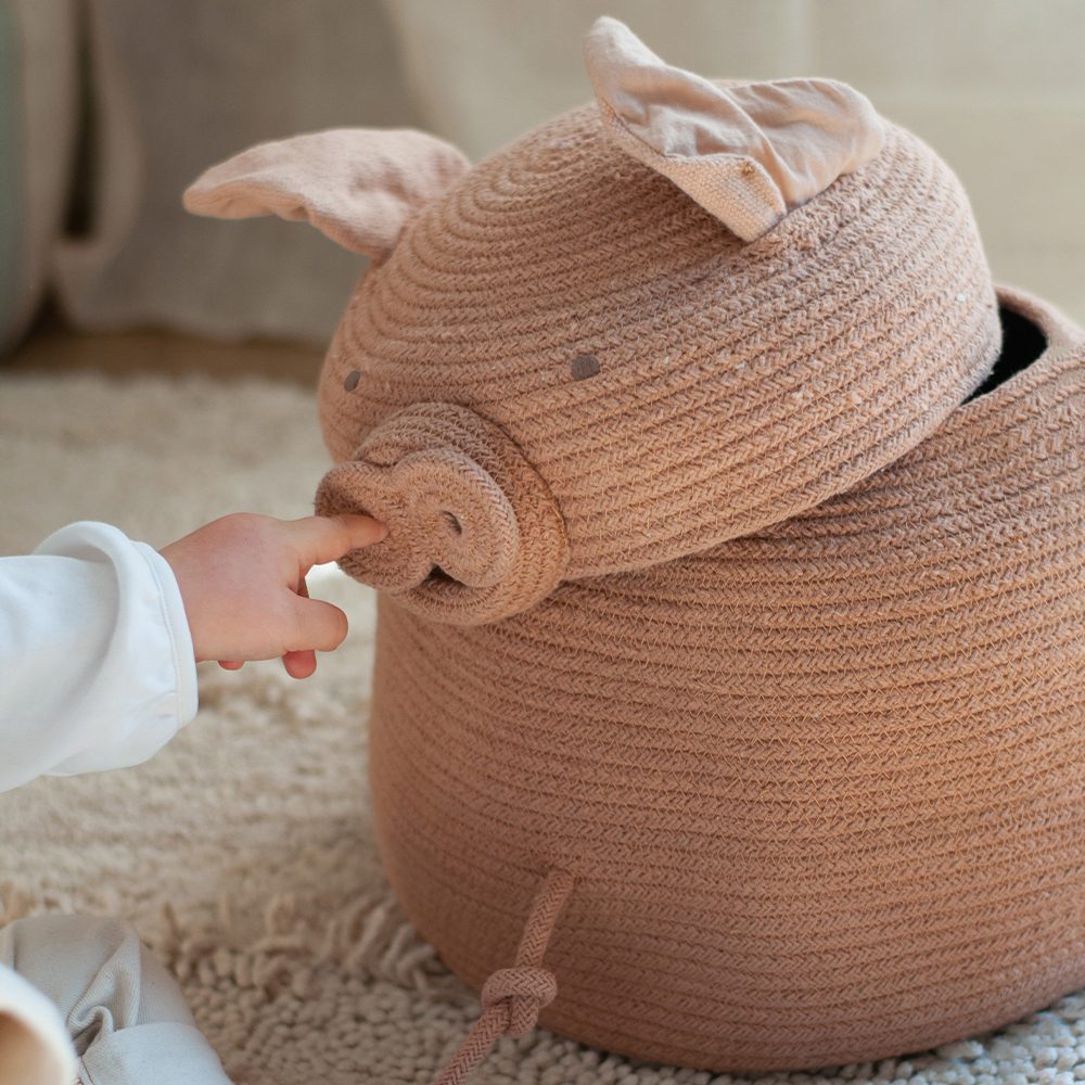 Lorena Canals - The Animal Crew - Basket Peggy the Pig