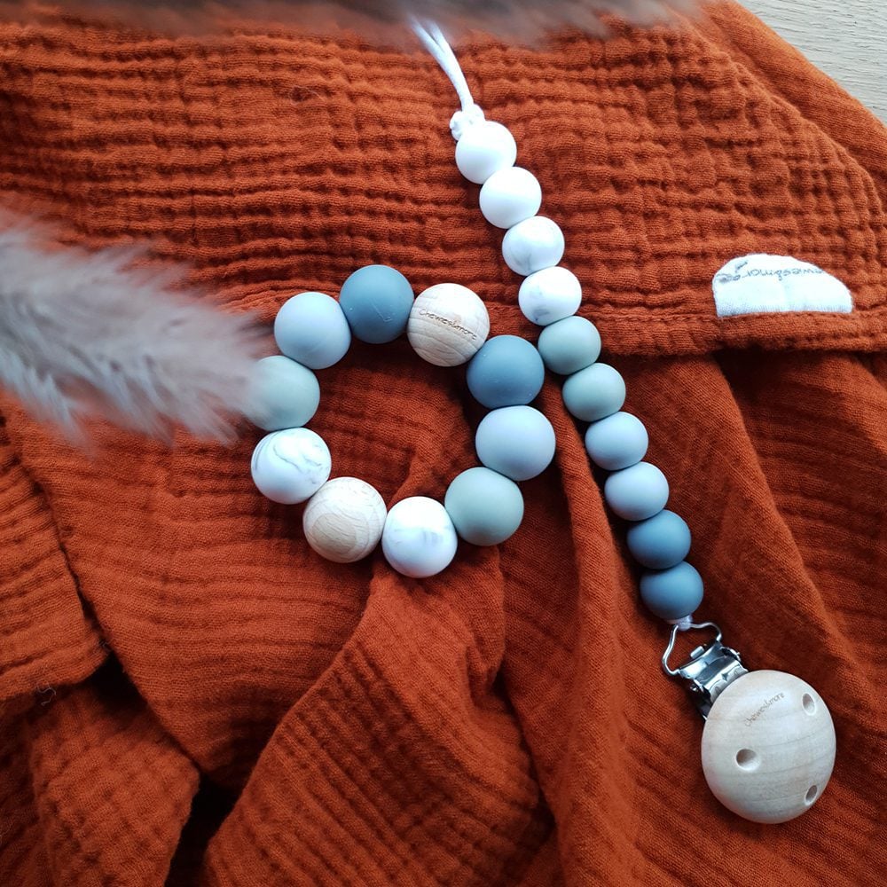 Chewies&More - Silicone Pacifier Clip - Ombre Natural