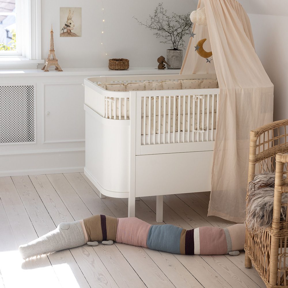 Sebra - Knitted Cushion - Sleepy Croc - Powder Rose Mix