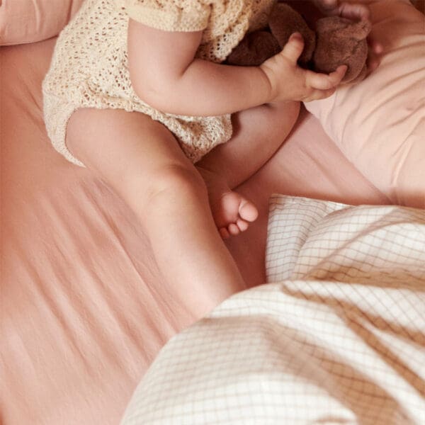 Dear April - Bee Baby Bedding - Bows - Mini Check - 70 x 100 / 40 x 45 cm