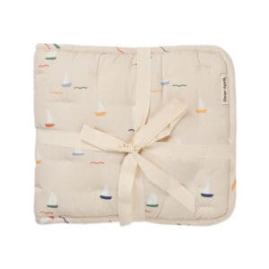Dear April - Nori Bedbumper - Gewatteerd & Gepolsterd - Pond Boats - 190 x 26 cm