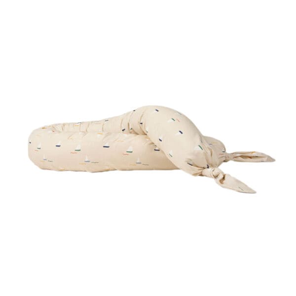 Dear April - Skye Bedslang - Pond Boats - 175 x  Ø13 cm