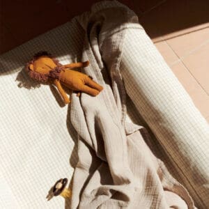Dear April - Swan Changing Cushion - Mini Check - 58 x 65 cm